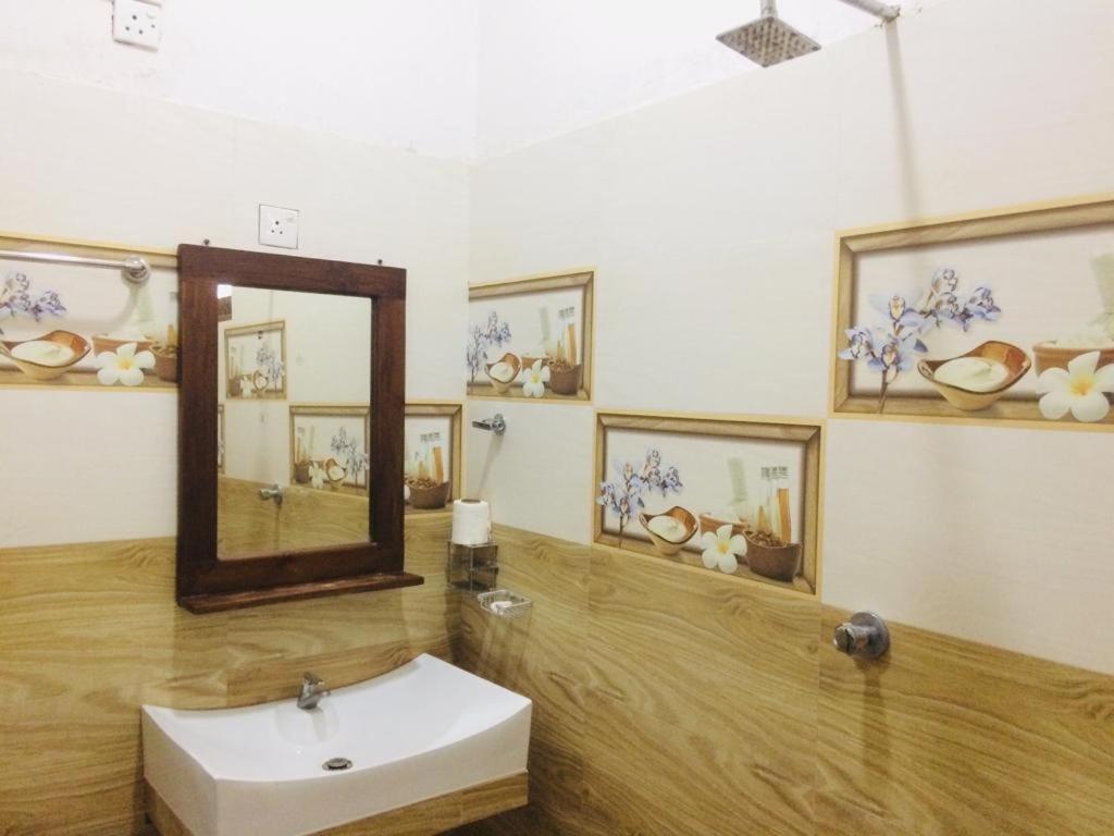 אנוראדפורה Ambel Homestay מראה חיצוני תמונה